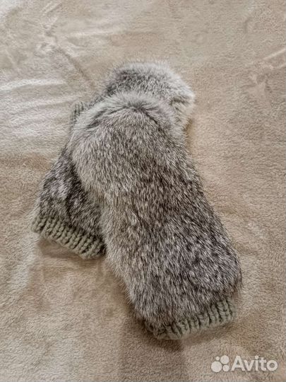 Варежки зимние женские