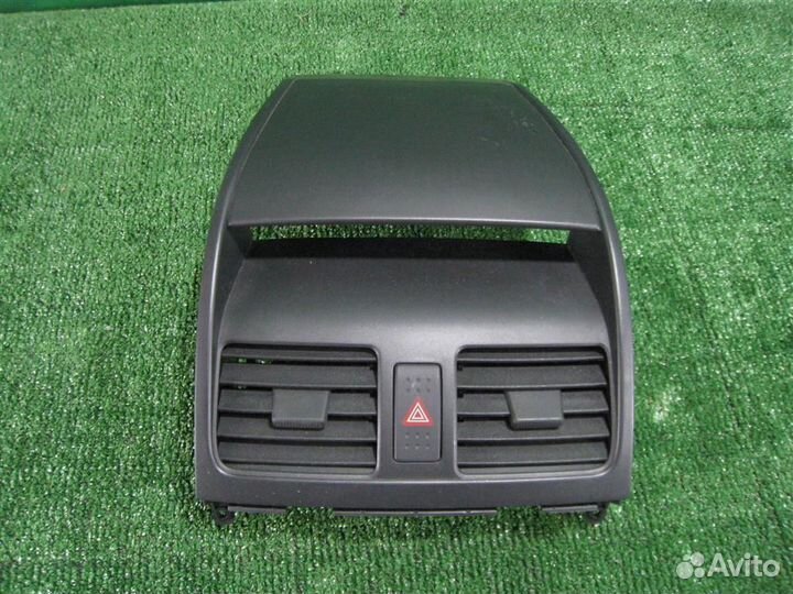 Дефлектор торпедо центральный fiat Sedici 2007