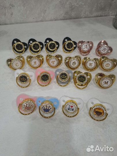 Соска пустышка со стразами +колпачек