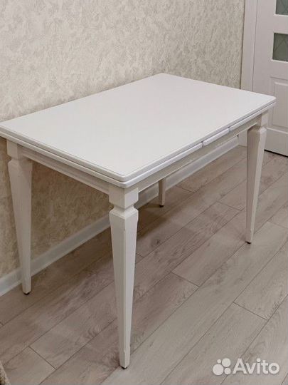 Кухонный стол