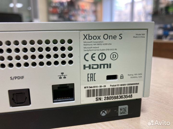 Игровая приставка Microsoft Xbox One S 500gb