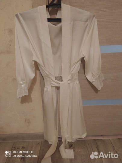 Белый халатик