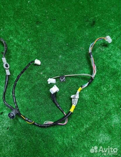 Проводка двери Toyota Auris E150