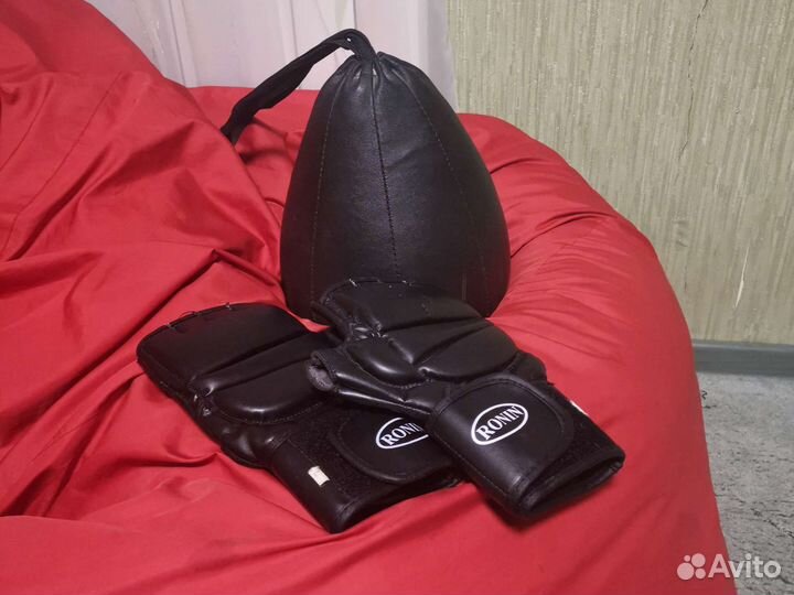 Боксерская груша детская с перчатками