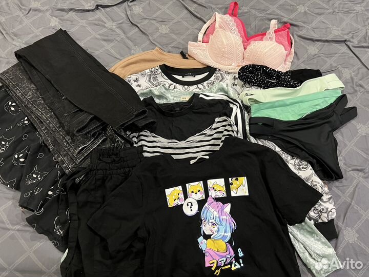 Женские вещи пакетом 16 штук (42/S)