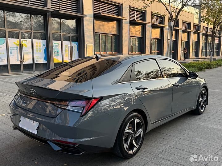 Hyundai Elantra 1.5 CVT, 2022, 32 000 км