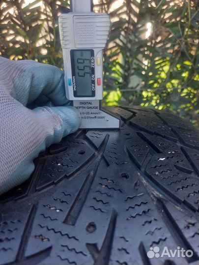 Toyo Observe G3-Ice 215/60 R17