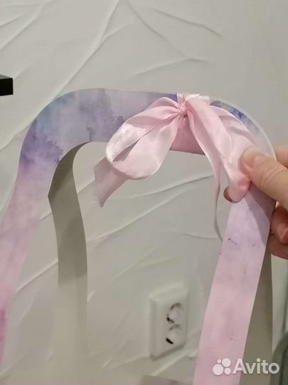 Картонная подарочная коробка для цветов или конфет