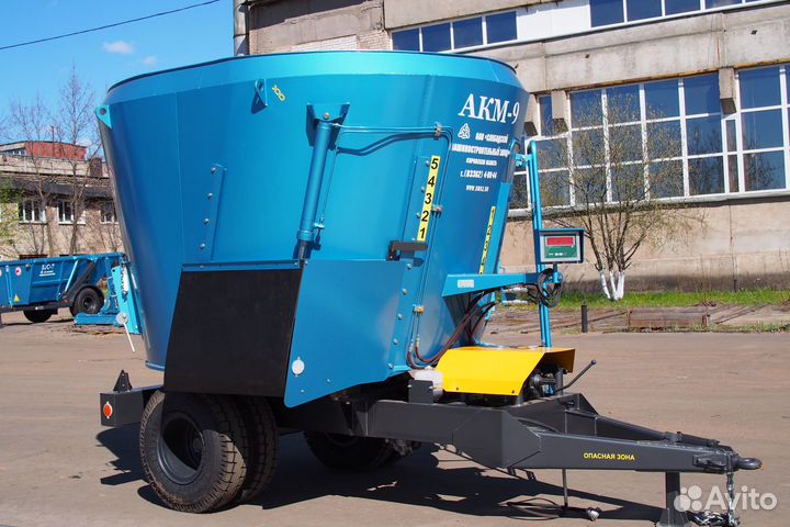 Кормораздатчик Слободской машиностроительный завод АКМ-9, 2023