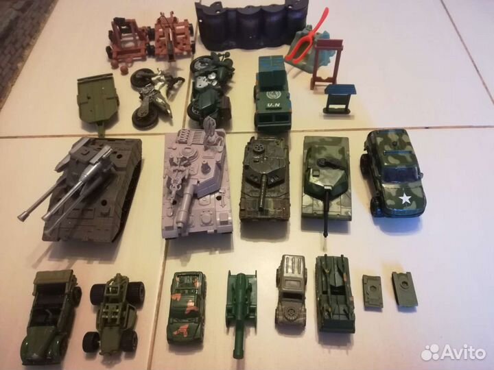 Военная техника, солдаты игрушки