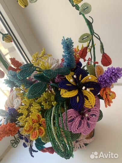 Цветочная корзина из бисера