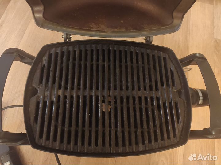 Электрический гриль Weber