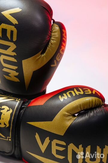 Боксерские перчатки Venum PU Red Gold