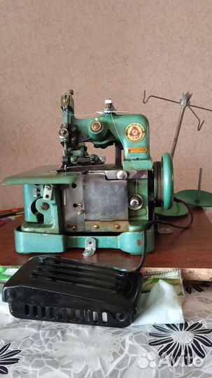 Оверлок для швейной машины