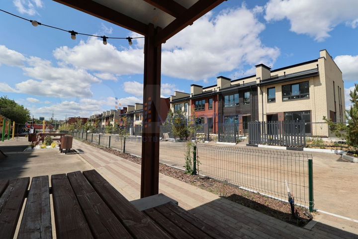 Таунхаус 113 м² на участке 1 сот.