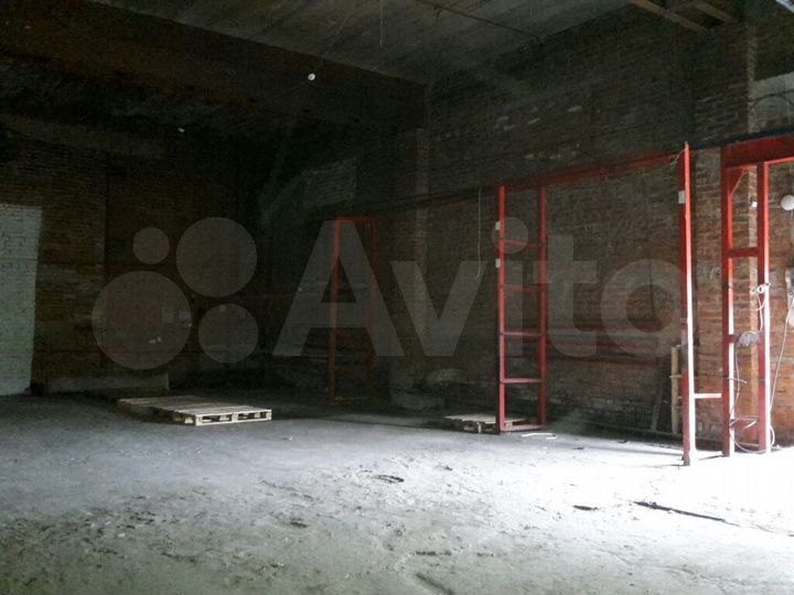 Склад, 235 м²