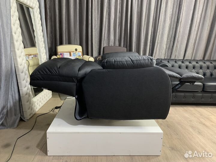 Кресло реклайнер для наращивания ресниц