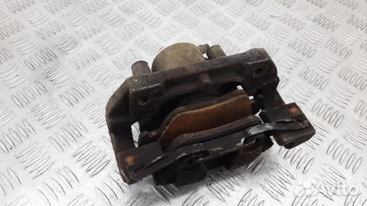 Суппорт тормозной передний правый BMW 3 E90/E91 (9