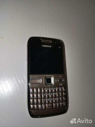 Телефон Nokia e72