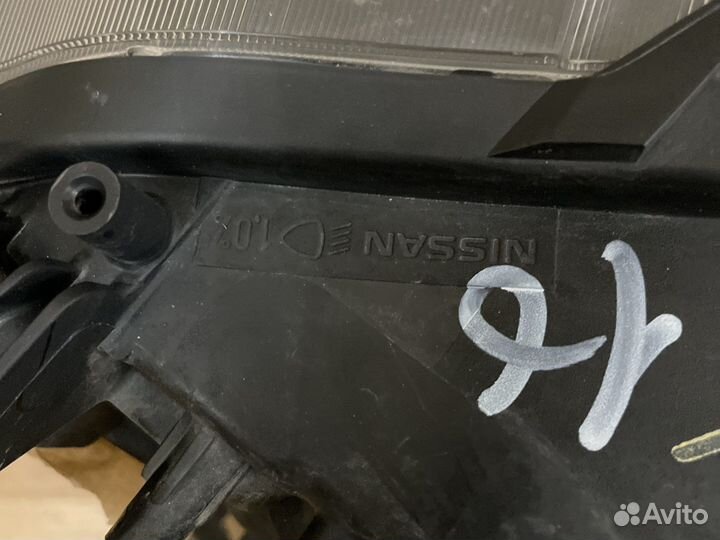 Nissan X-Trail T32 Фара левая