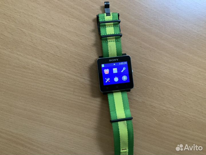 Смарт часы sony sw2