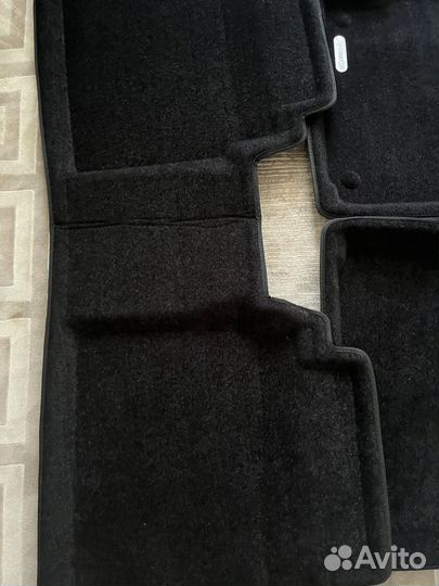 Автомобильные коврики/ ворсовые на Toyota Camry