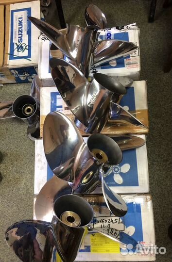 Винт ориг.L Suzuki 200-300 шаг23L,24,5L