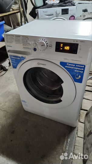8 кг, 1200 оборотов Стиральная машина