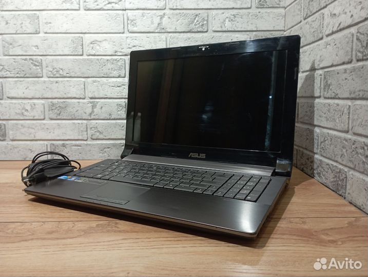 Ноутбук Asus n53j