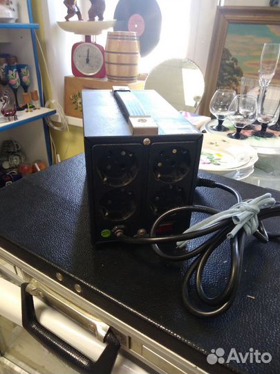 Стабилизатор напряжения ippon