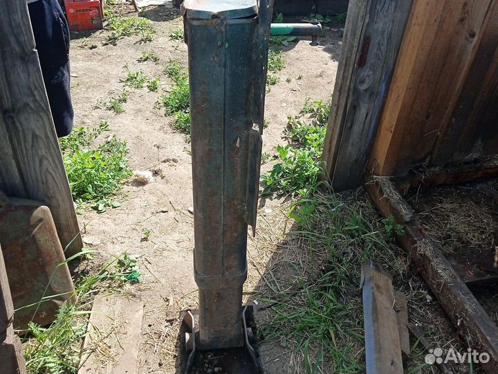 Продам опоры на полуприцеп