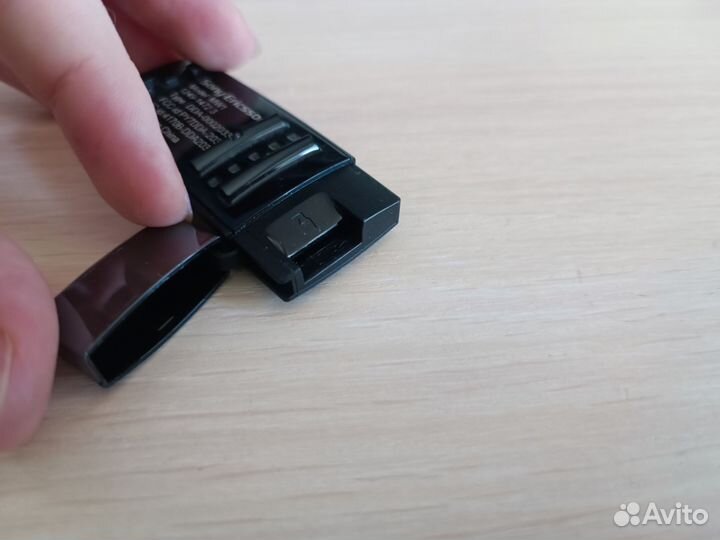 Гарнитура Sony ericsson (Bluetooth)