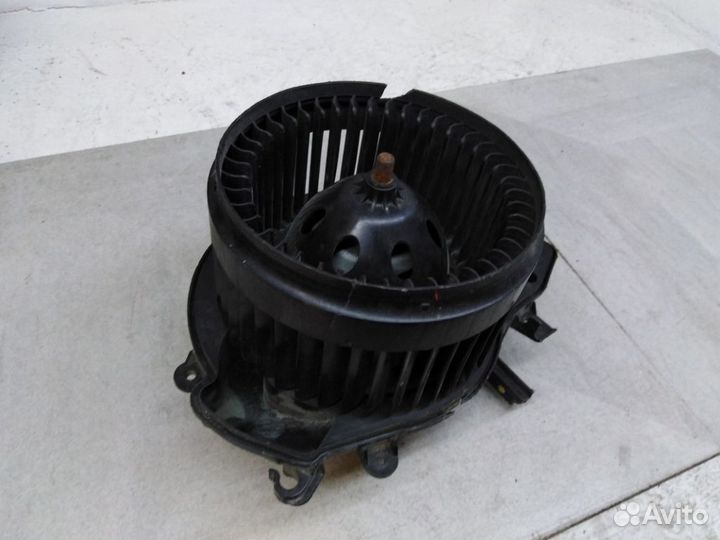 Моторчик печки Мерседес