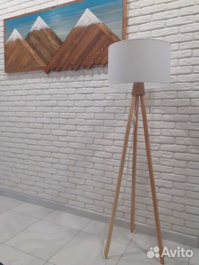 Торшер тренога Сканди