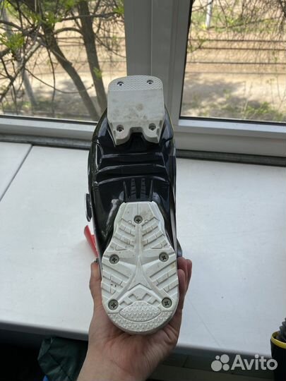 Горнолыжный ботинок atomic hawx 70 (один правый)