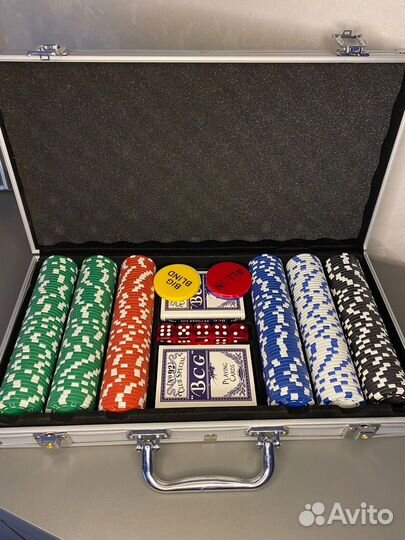 Покерный набор 200 фишек