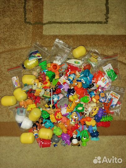 Киндер игрушки пакетом