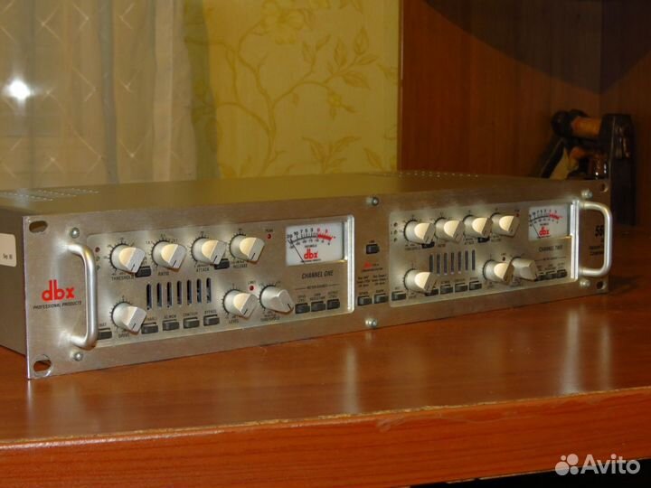 Dbx566 США ламповый компрессор