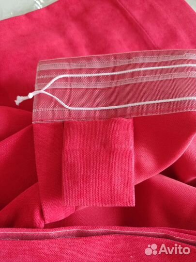 Штора с одной стороны окна