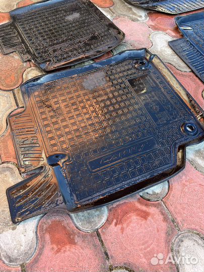 Ковры в салон автомобиля