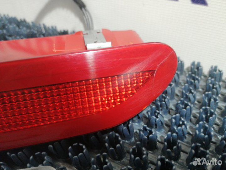 Стоп сигнал Volkswagen Passat