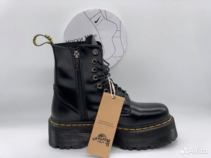 DR. Martens 1460 Jadon Black Platform