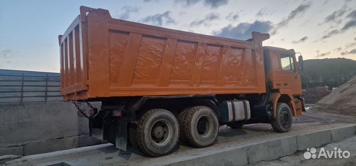 Shacman (Shaanxi) F2000, 2011