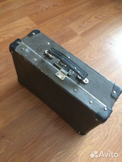 Предмет для фотосессии (чемоданы)