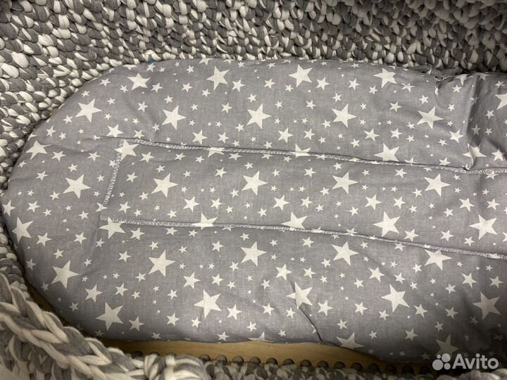 Люлька для младенца вязаная