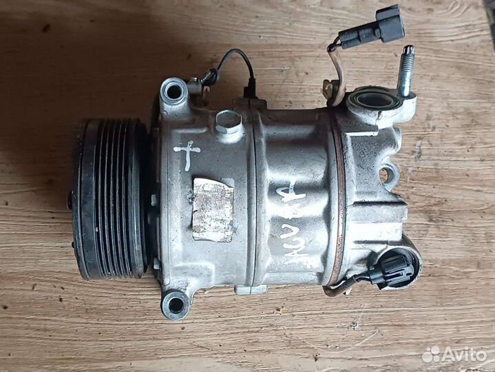 Компрессор кондиционера 3.0 XF 250 2012