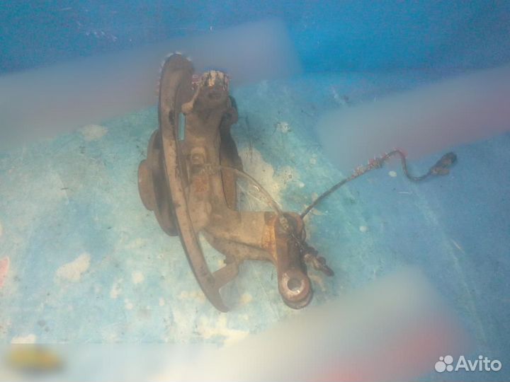 Кулак поворотный передний правый Renault Fluence 2