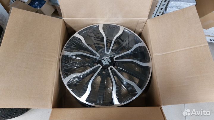 Диск литой 17