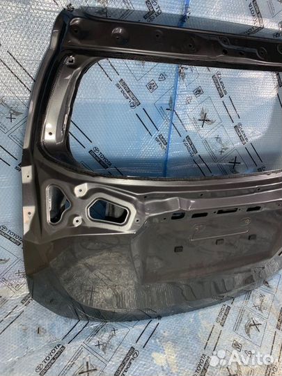 Крышка багажника Toyota Rav4 XA40 2013