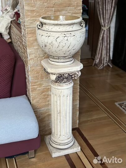 Вазон из шамотной глины